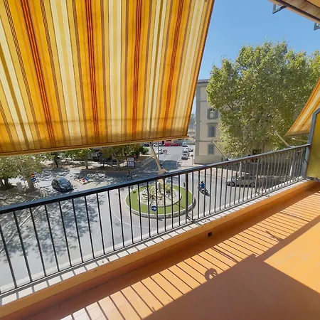 Benci&gatti Con Parcheggio Privato Apartamento
